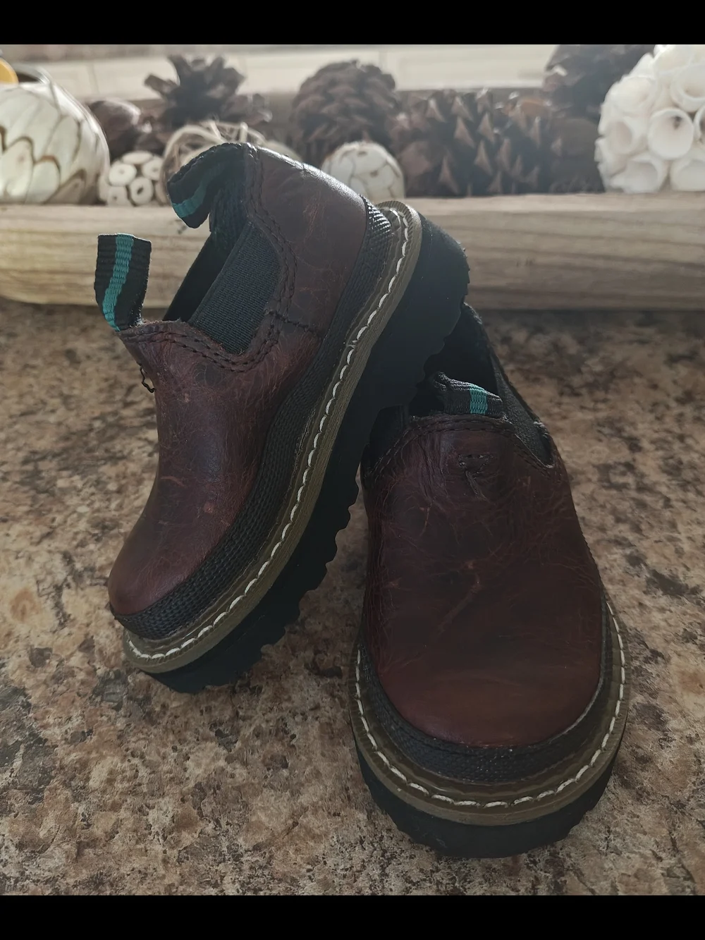 Baby Boy/Girl Georgia Romeos in Brown